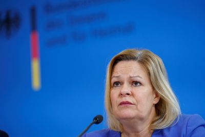 German refugee summit disappoints overwhelmed local officials