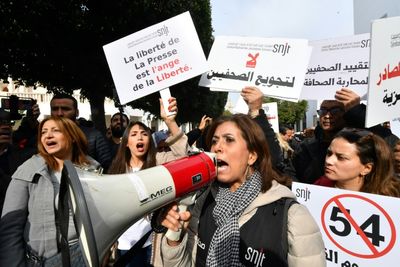 Tunisia journalists accuse state of intimidation