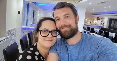Homeless dad to marry childhood sweetheart after she 'saved him'