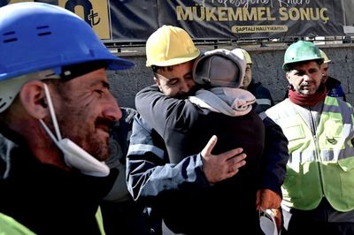 Turkey rescues two 11 days after quake