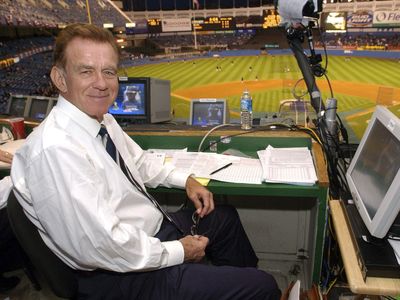All-Star catcher and Hall of Fame broadcaster Tim McCarver dies at 81