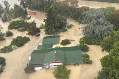 New Zealand cyclone death toll up to 8, expected to rise