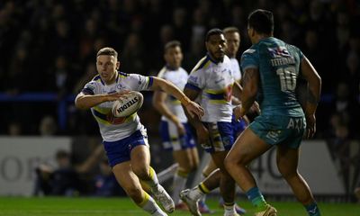 Outstanding Warrington too strong for Leeds in Super League opener