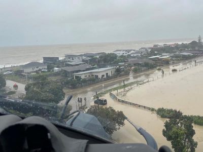 Australia deploys emergency team to NZ cyclone response