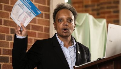 Mayor Lori Lightfoot removes city hiring barriers for ex-offenders