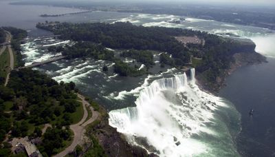 Illinois woman dead, son in critical condition after fall from 90-foot Niagara Falls cliff