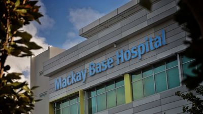 Mackay Base Hospital loses accreditation to train doctors in general surgery