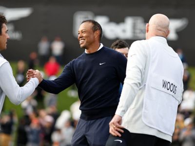 Tiger Woods makes stirring finish to comeback round at Genesis Invitational