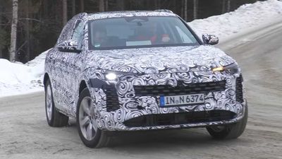2024 Audi Q5 Spy Video Shows Prototypes Wearing Production Body