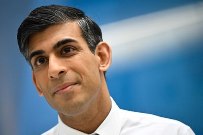 Brexit: DUP warns Rishi Sunak not to leave Northern Ireland ‘abandoned to the EU’