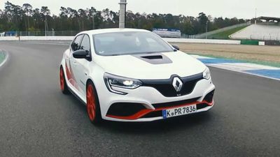 Renault Megane RS Trophy-R Sets New Hockenheim-GP FWD Record