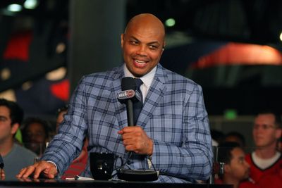 Shaq tried to start a ‘We hate Chuck’ chant with the crowd on ‘Inside the NBA’ but fans weren’t here for it