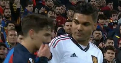 'I love this guy' - Manchester United fans praise Casemiro after Gavi moment vs Barcelona