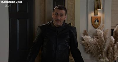 Coronation Street viewers swoon over Peter Barlow's leather outfit