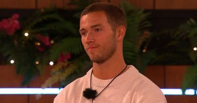 Love Island fans celebrate Ron's 'downfall' as he gets after egging on cheating