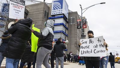 Talks yield no deal, strike still looms at the United Center