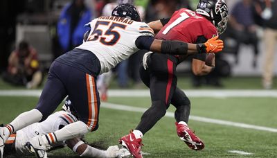 Bears releasing DE Al-Quadin Muhammad — report