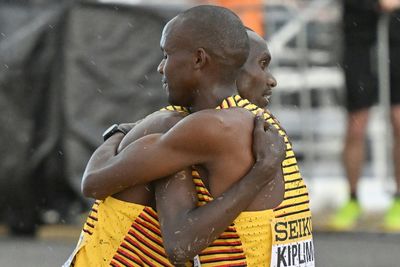 Kiplimo wins world cross country title as Gidey collapses
