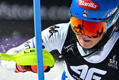Shiffrin dominant in hunt for fifth world slalom title