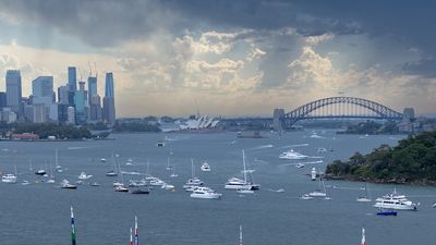 Storm sweeps through Sydney, causing mass power outages, fallen trees and traffic issues