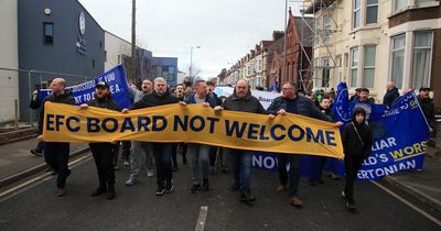 Everton fans protest before Leeds game with stern message to owner and board