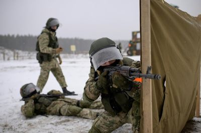 Belarus cadets train on Russian tanks amid fears of bigger conflict