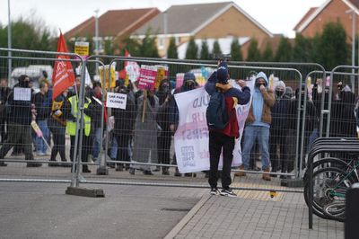 Anti-immigration protesters clash with police outside hotel housing asylum seekers