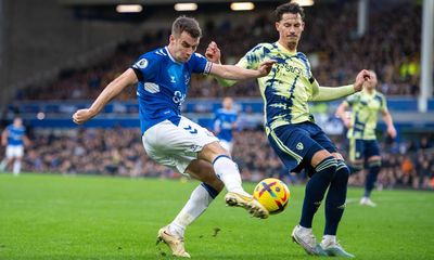 Séamus Coleman’s strike sees off Leeds to lift Everton out of relegation zone
