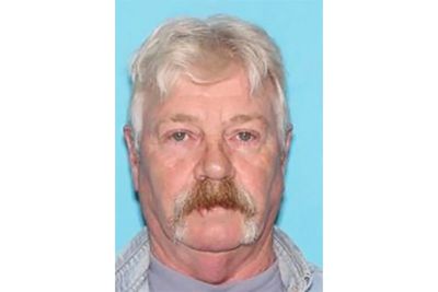 Sheriff: Gunman fatally shot, 2 wounded near barn fire