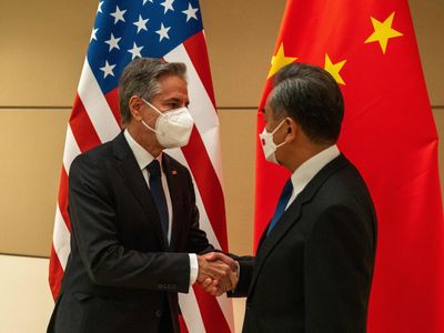 Blinken meets with China's top diplomat in first meeting since balloon controversy