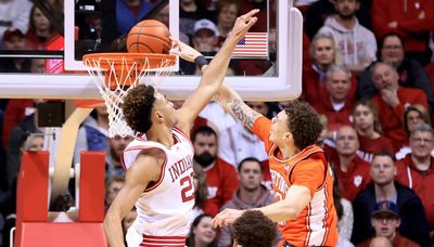Entrenched in mediocrity, Illinois falls at No. 14 Indiana