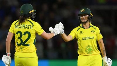 Tahlia McGrath, Ashleigh Gardner power Australia into Women's T20 World Cup semis