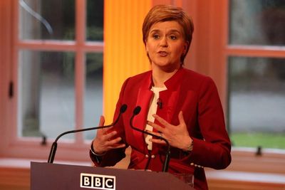 Televised SNP leadership debate 'not a wise idea', expert says