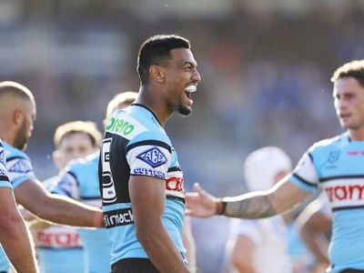 Sharks make statement in trial win over Bulldogs