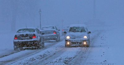 Ireland snow alert as Met Eireann give exact date bitter ‘wintry showers’ to engulf country