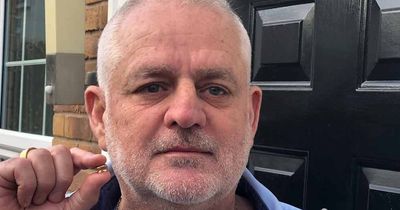 Grandad left unable to breathe after gold crown got stuck in his lung during dental appointment