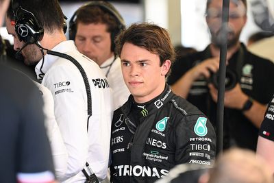 Mercedes F1 could regret letting de Vries go, says Shovlin