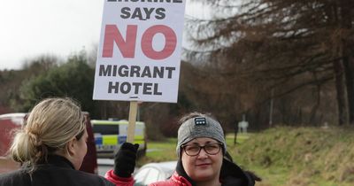 Far-right hate group Patriotic Alternative clash with anti-racist protestors at Scots 'asylum seeker hotel' for third week