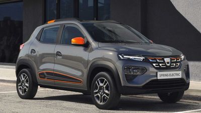 Dacia Sales VP Believes Heavy EVs Are "Unacceptable"