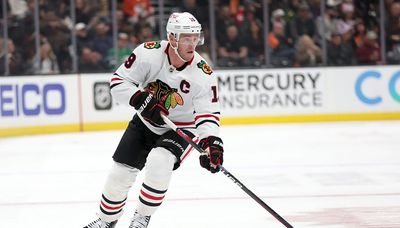 Captain Jonathan Toews stepping away from Blackhawks because of health concerns, eliminating trade possibility