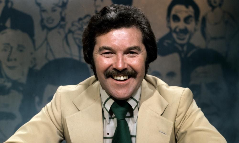 Dickie Davies, World of Sport presenter, dies at 94
