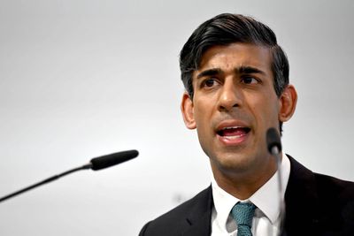 Rishi Sunak presses to unveil Protocol deal despite backlash from Tories and DUP