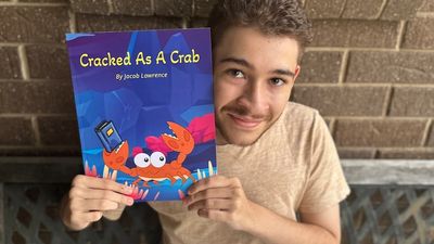 Teenager author advocates for other students with autism at Armidale high school in NSW