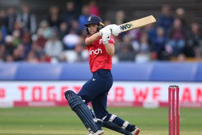World Cup favourites hold no fear for England, insists Amy Jones