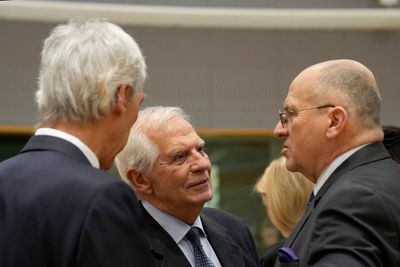 EU targets more Iran officials, organizations over crackdown
