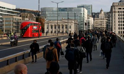 UK ‘barking up wrong tree’ trying to get over-50s back to work, report finds