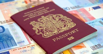Warning not to leave passports with hotel staff when travelling in Spain