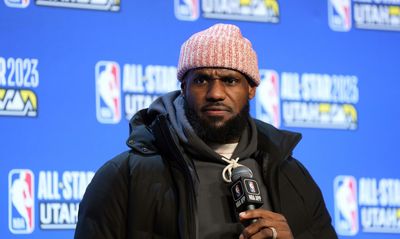 LeBron James wants to play in every remaining regular season game