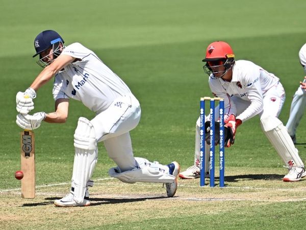 Short stands tall to dent Redbacks' Shield hopes
