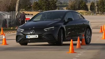 Mercedes EQE Performs Better Than EQS In Moose Test